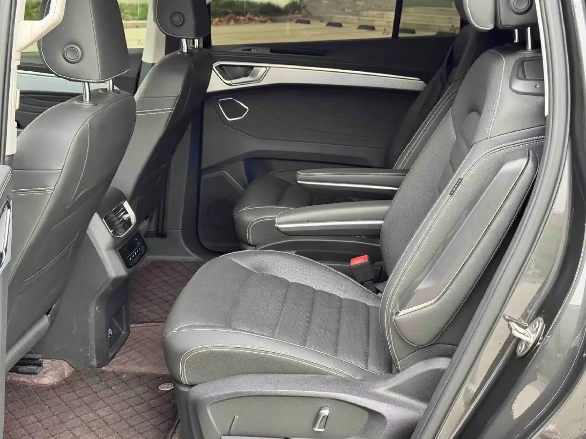 2022 Volkswagen Talagon 2.0T 220HP L4 7DCT,autocango,china used car exporter,china ev exporter,chinese used car exporter,chinese used ev exporter