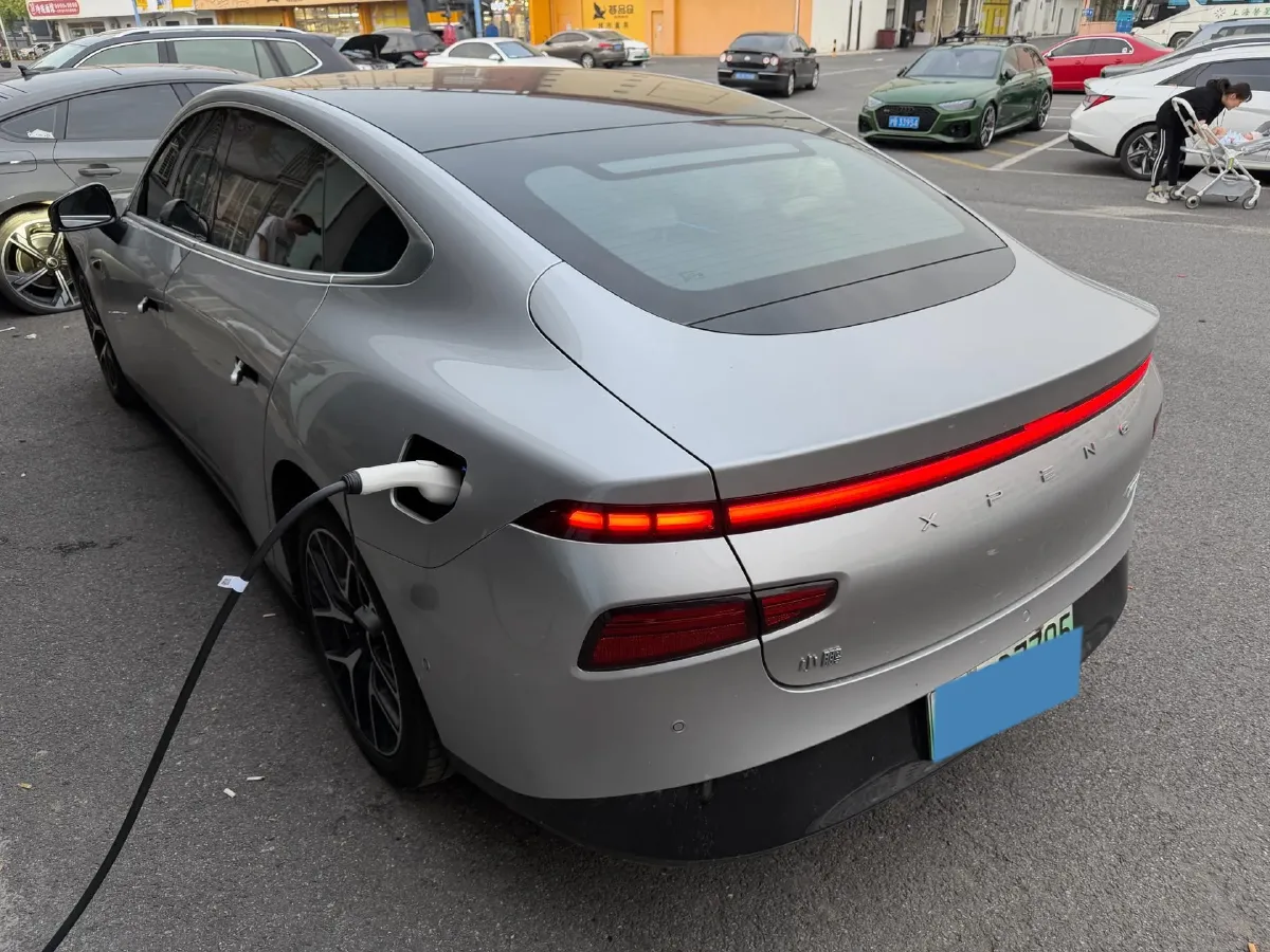 2023 Xpeng P7 BEV 86.2KWH,autocango,china used car exporter,china ev exporter,chinese used car exporter,chinese used ev exporter