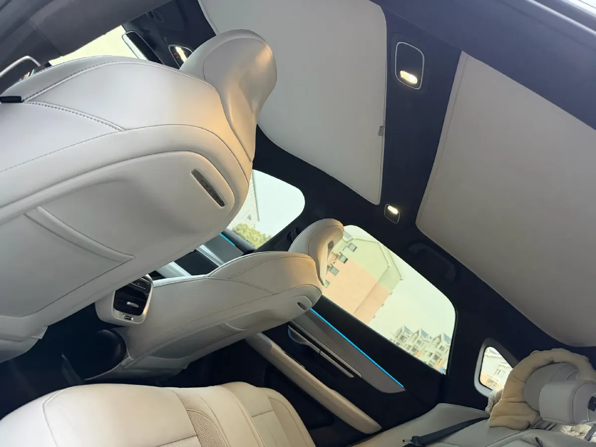 2023 Xpeng P7 BEV 86.2KWH,autocango,china used car exporter,china ev exporter,chinese used car exporter,chinese used ev exporter