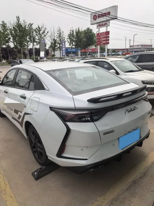 2023 DongFeng Aeolus YiXuan 1.5T 197HP L4 6DCT,autocango,china used car exporter,china ev exporter,chinese used car exporter,chinese used ev exporter
