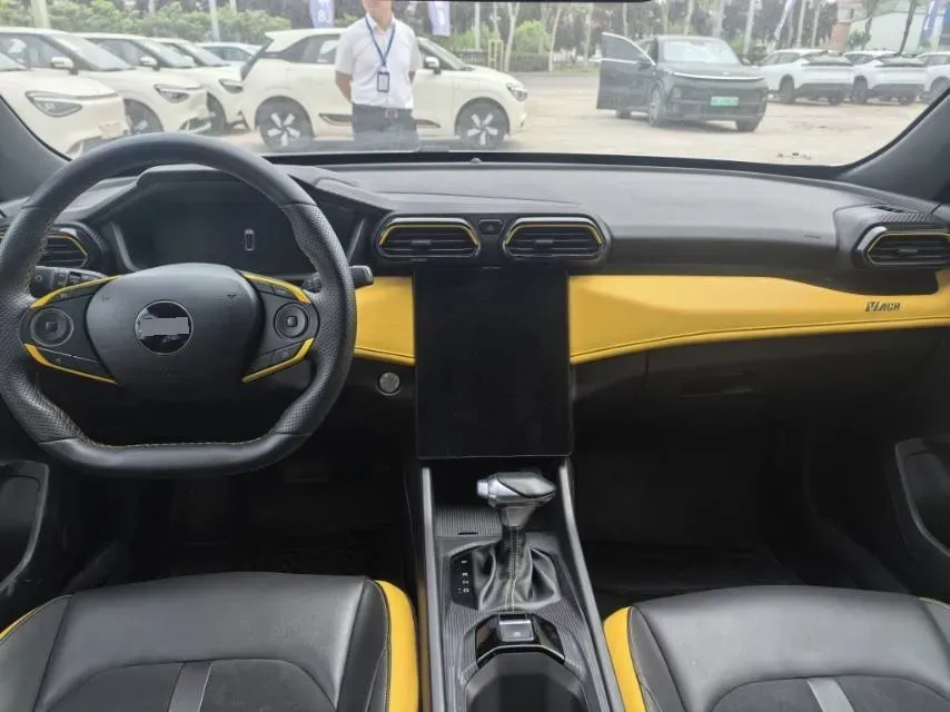 2023 DongFeng Aeolus YiXuan 1.5T 197HP L4 6DCT,autocango,china used car exporter,china ev exporter,chinese used car exporter,chinese used ev exporter