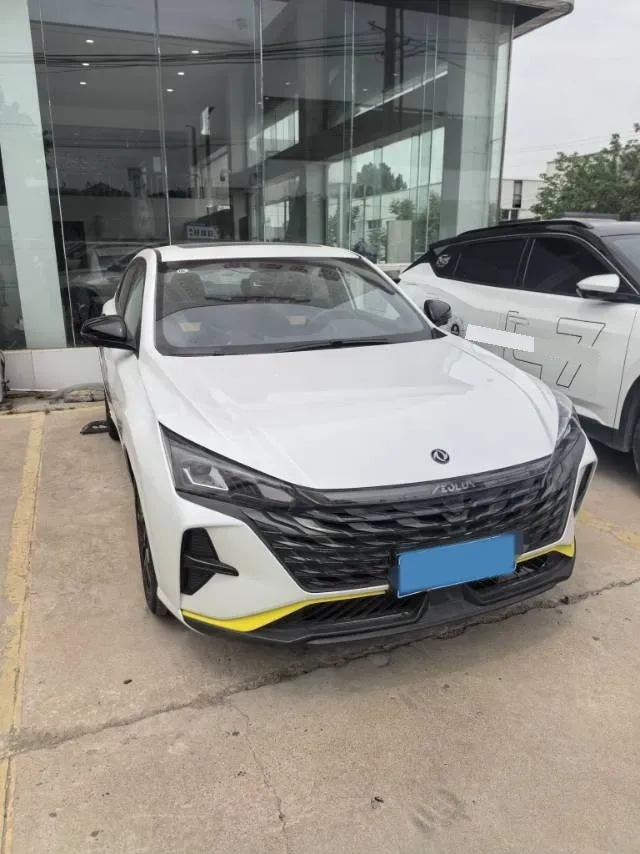 2023 DongFeng Aeolus YiXuan 1.5T 197HP L4 6DCT,autocango,china used car exporter,china ev exporter,chinese used car exporter,chinese used ev exporter