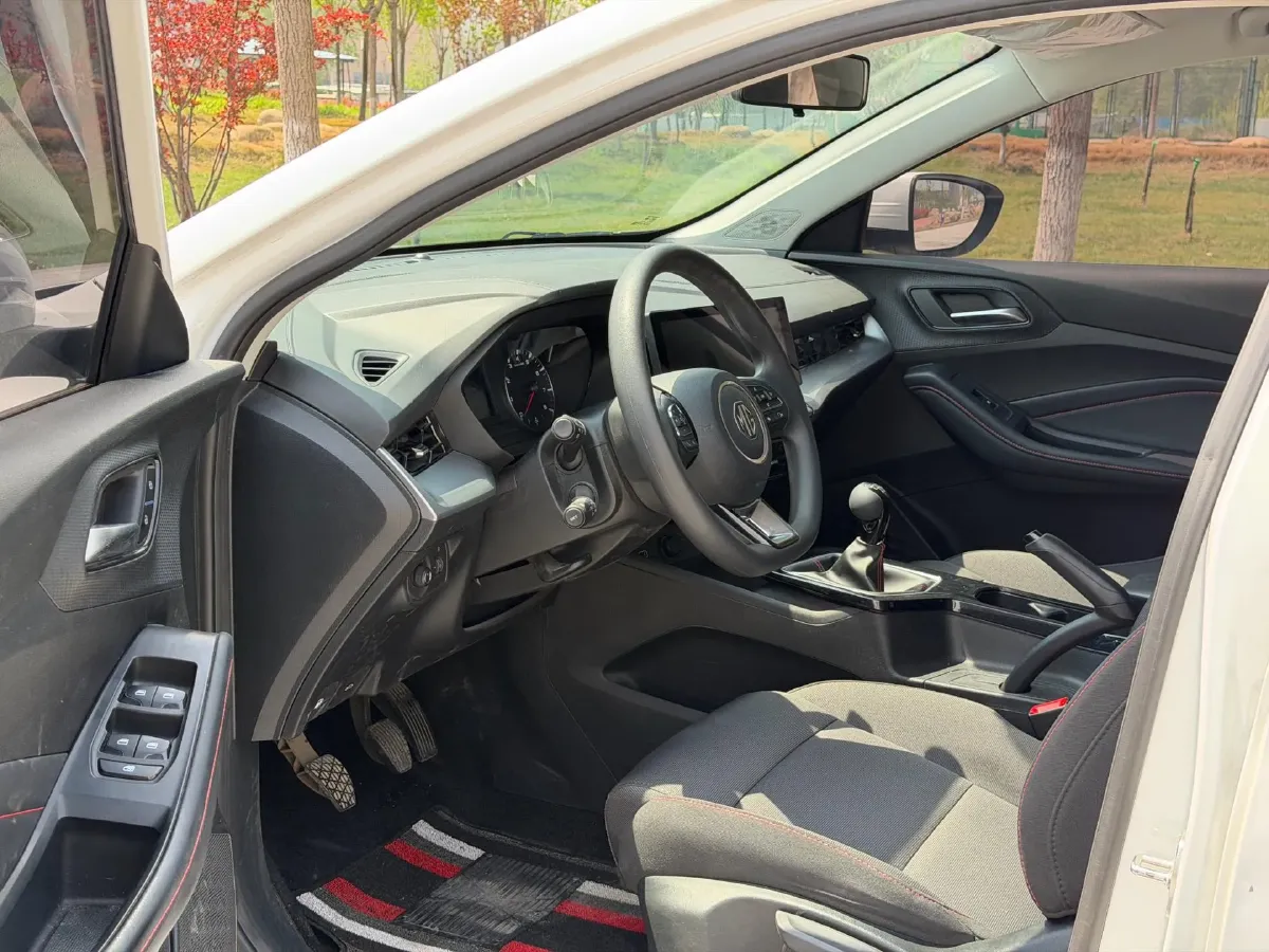 2023 MG 5 1.5L 129HP L4 5MT,autocango,china used car exporter,china ev exporter,chinese used car exporter,chinese used ev exporter