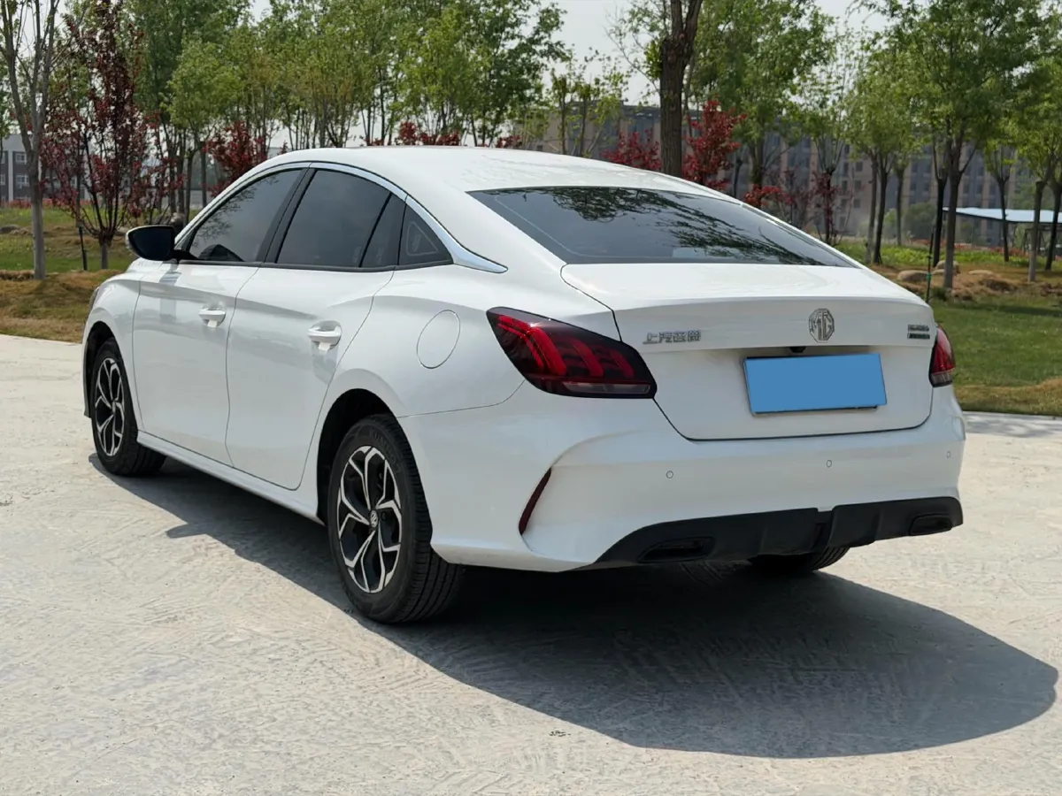 2023 MG 5 1.5L 129HP L4 5MT,autocango,china used car exporter,china ev exporter,chinese used car exporter,chinese used ev exporter