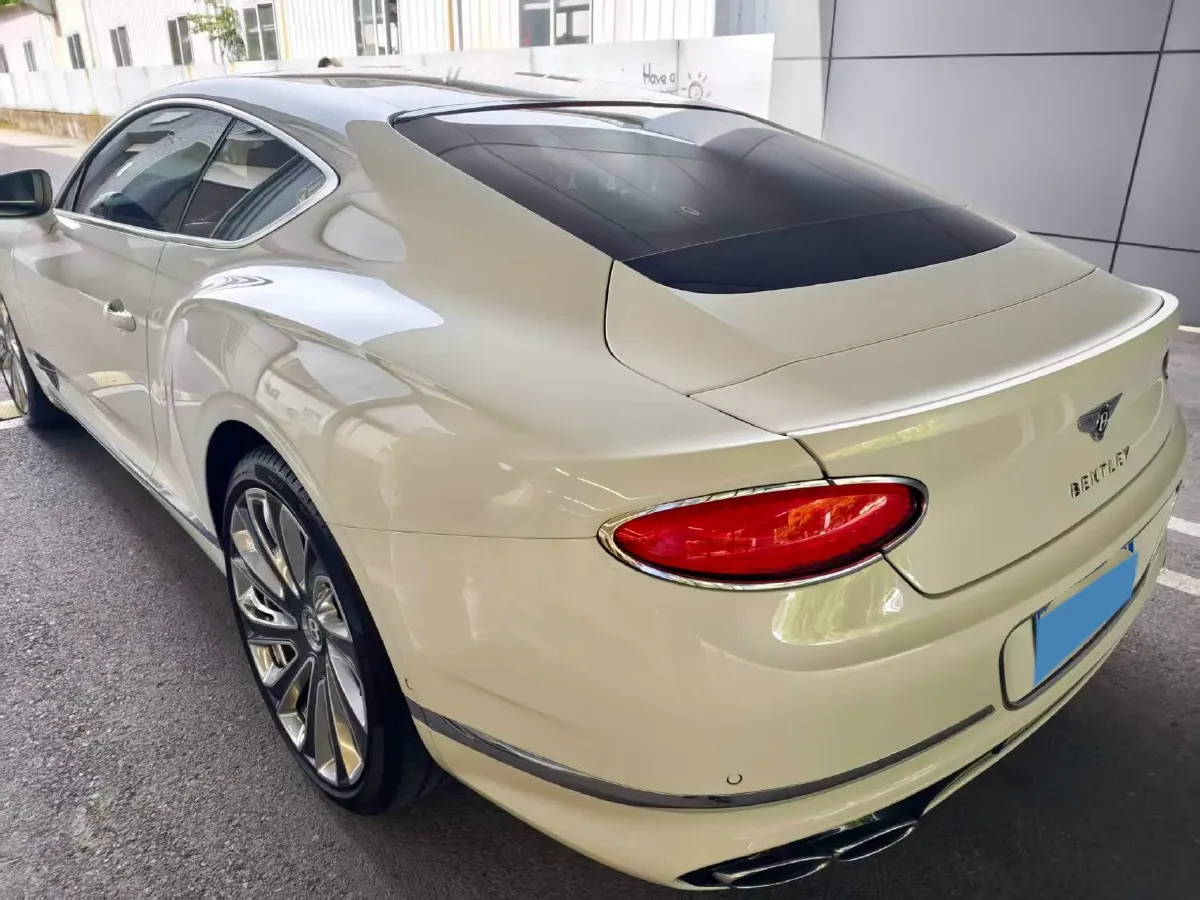 2022 Bentley Continental 4.0T 549HP V8 8DCT,autocango,china used car exporter,china ev exporter,chinese used car exporter,chinese used ev exporter
