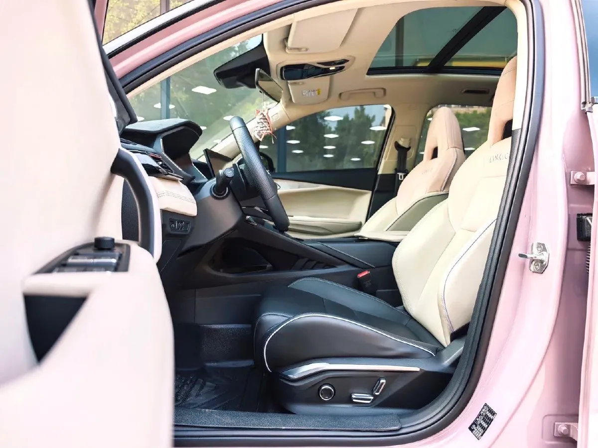 2022 LYNK&CO 02 1.5T 180HP L3 7DCT,autocango,china used car exporter,china ev exporter,chinese used car exporter,chinese used ev exporter