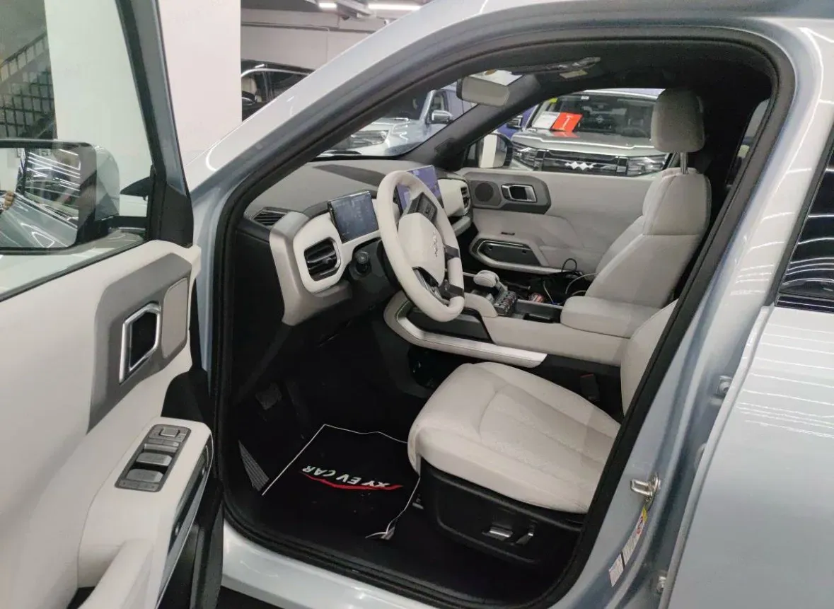 2025 FangChengBao Tai 3 BEV,autocango,china used car exporter,china ev exporter,chinese used car exporter,chinese used ev exporter