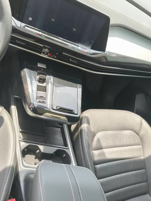 2021 Volkswagen Talagon 2.0T 220HP L4 7DCT,autocango,china used car exporter,china ev exporter,chinese used car exporter,chinese used ev exporter