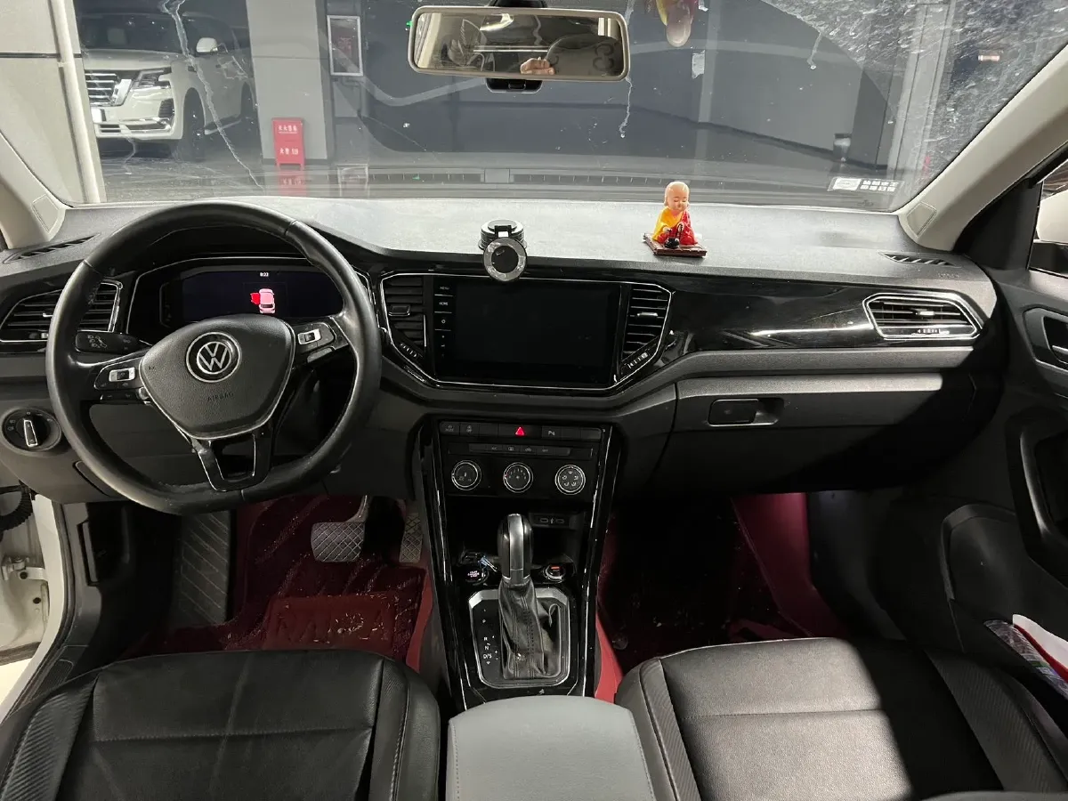 2022 Volkswagen T-Roc 1.4T 150HP L4 7DCT,autocango,china used car exporter,china ev exporter,chinese used car exporter,chinese used ev exporter