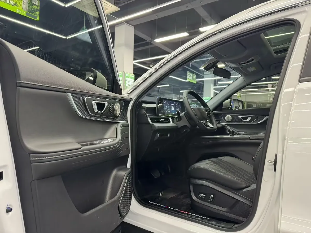 2023 Chery Tiggo 7 Plus 1.6T 197HP L4 7DCT,autocango,china used car exporter,china ev exporter,chinese used car exporter,chinese used ev exporter