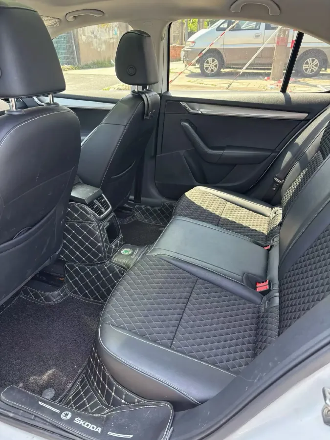 2019 Skoda Octavia 1.4T 150HP L4 7DCT,autocango,china used car exporter,china ev exporter,chinese used car exporter,chinese used ev exporter