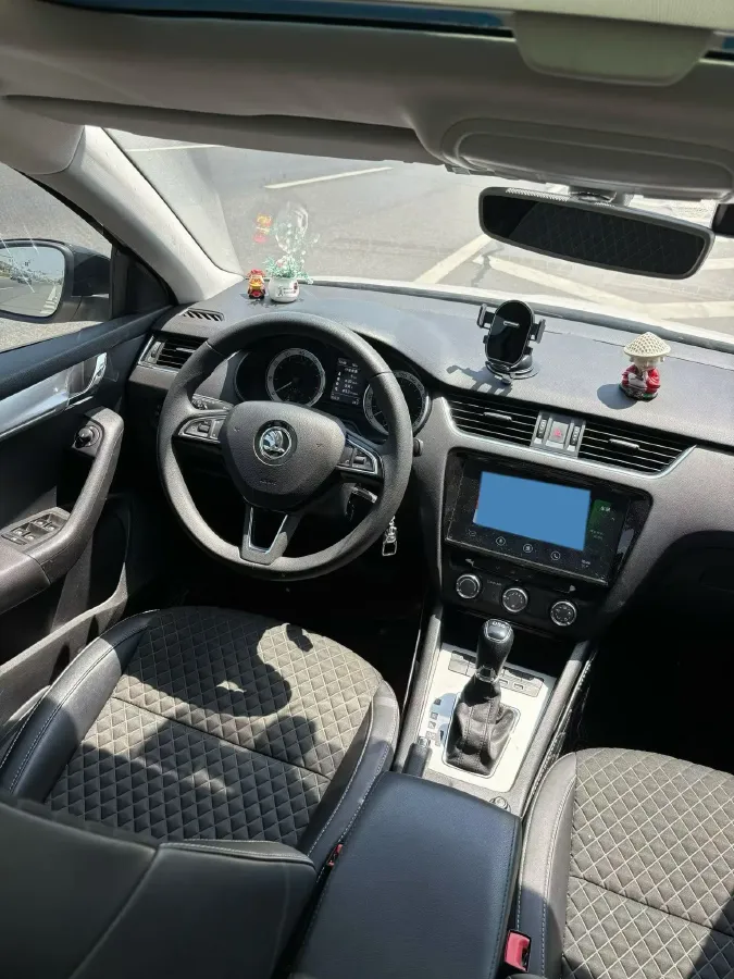 2019 Skoda Octavia 1.4T 150HP L4 7DCT,autocango,china used car exporter,china ev exporter,chinese used car exporter,chinese used ev exporter