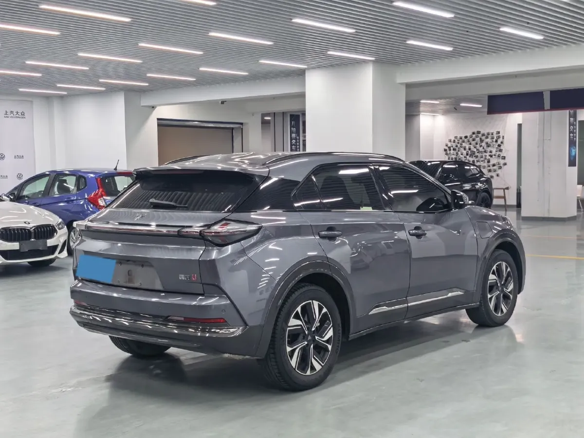 2022 Venucia Grand V 1.5T 190HP L4 7DCT,autocango,china used car exporter,china ev exporter,chinese used car exporter,chinese used ev exporter