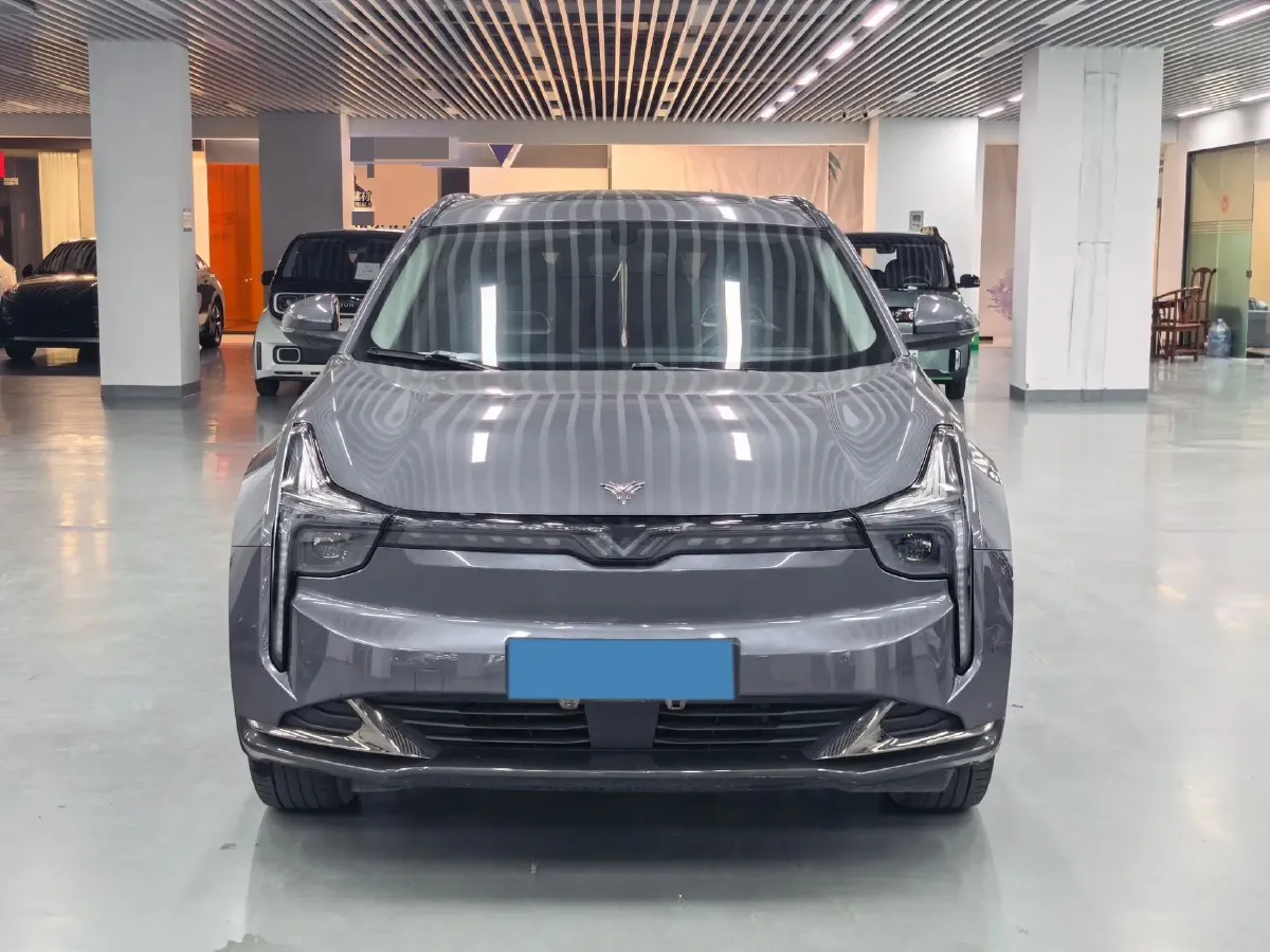 2022 Venucia Grand V 1.5T 190HP L4 7DCT,autocango,china used car exporter,china ev exporter,chinese used car exporter,chinese used ev exporter
