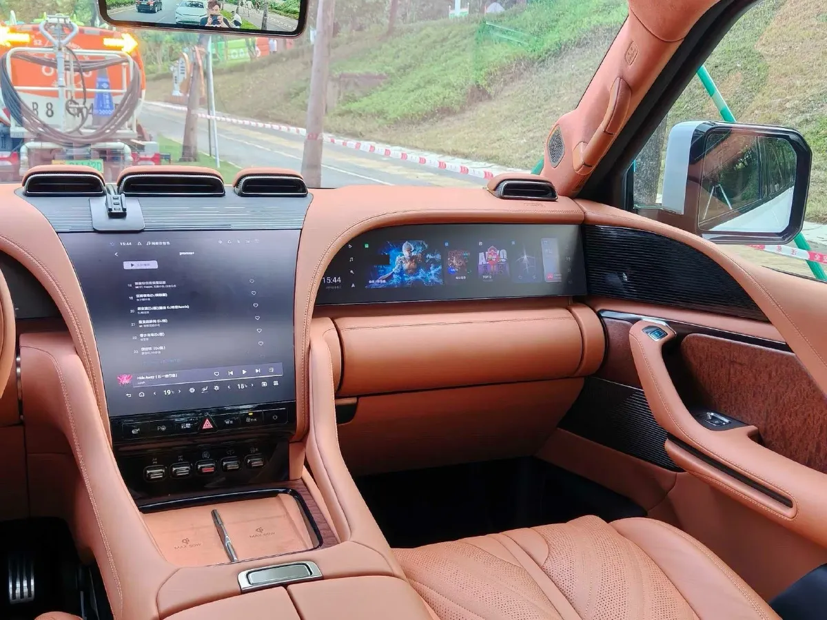 2023 YangWang U8 2.0T 272HP L4 REEV 49.05KWH,autocango,china used car exporter,china ev exporter,chinese used car exporter,chinese used ev exporter