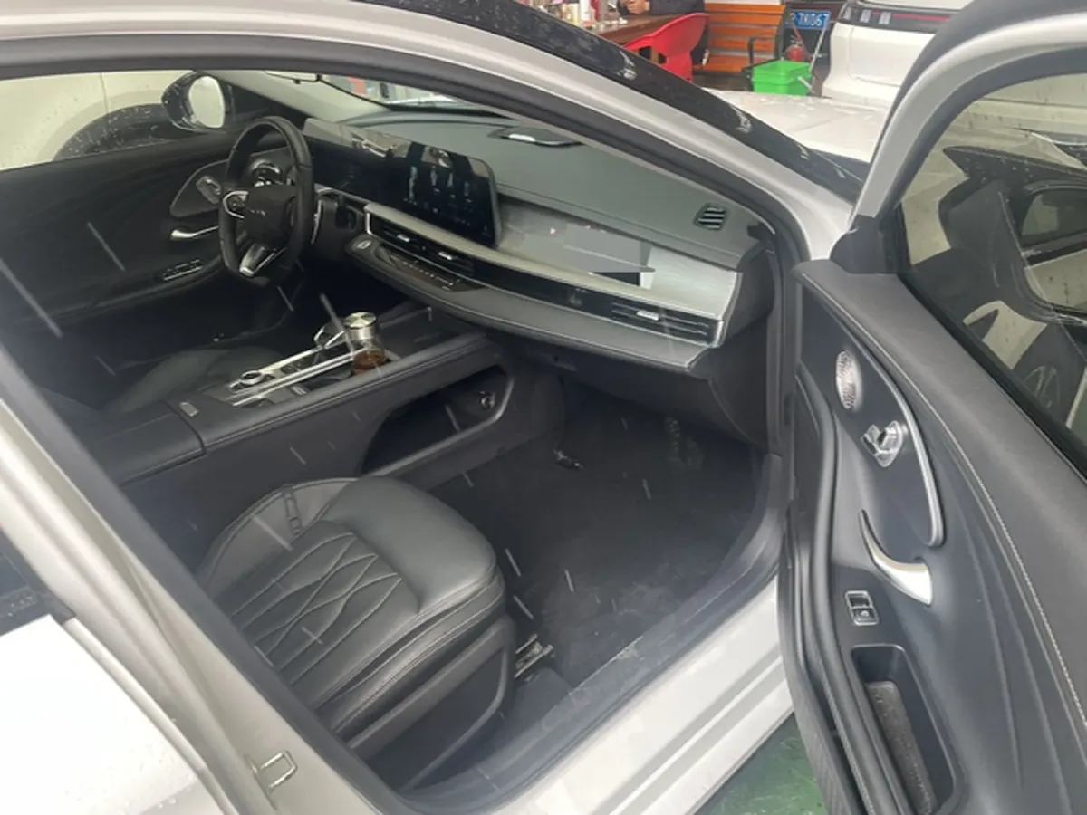 2024 Chery Arrizo 8 2.0T 254HP L4 7DCT,autocango,china used car exporter,china ev exporter,chinese used car exporter,chinese used ev exporter