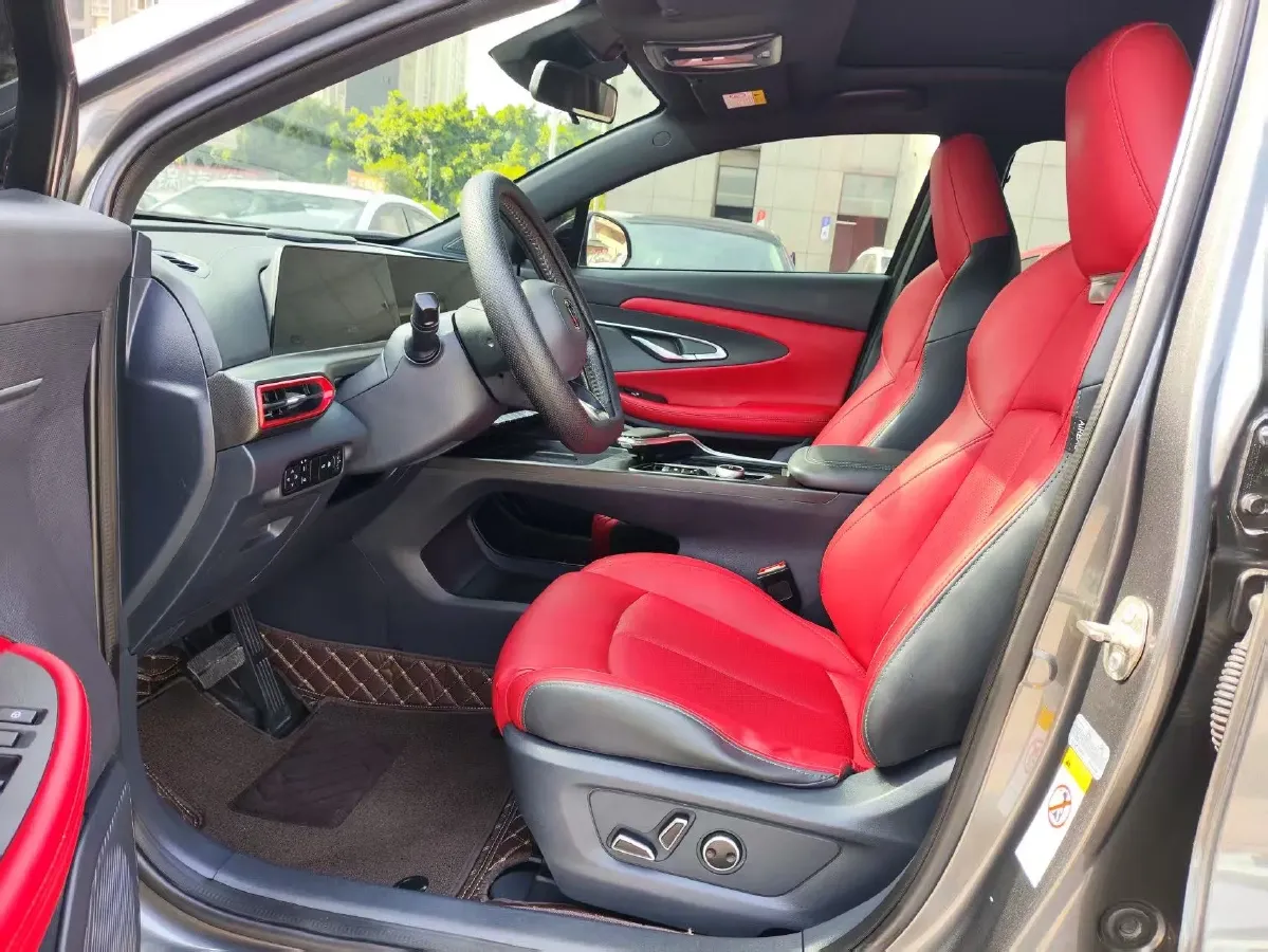 2020 ChangAn UNI-T 1.5T 180HP L4 7DCT,autocango,china used car exporter,china ev exporter,chinese used car exporter,chinese used ev exporter