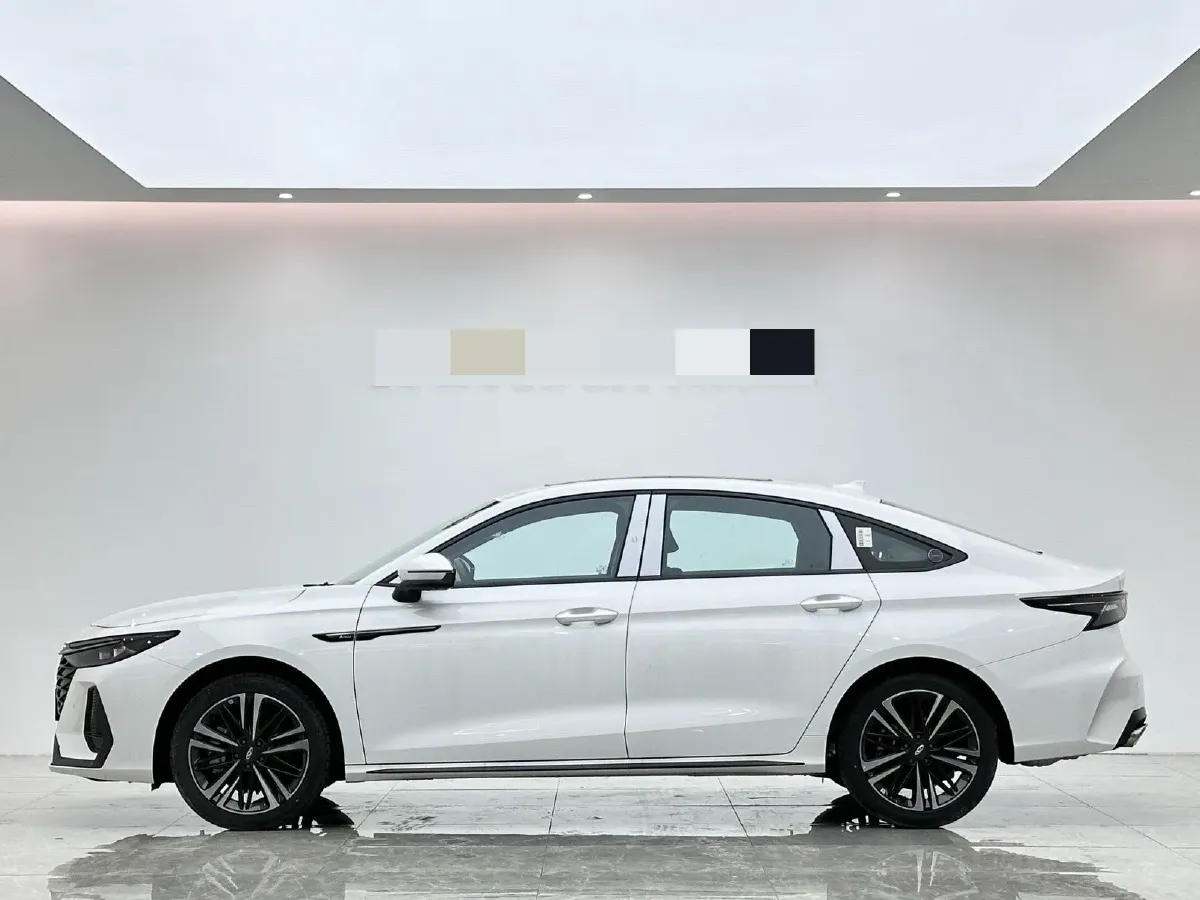 2025 Chery Arrizo 8 2.0T 254HP L4 7DCT,autocango,china used car exporter,china ev exporter,chinese used car exporter,chinese used ev exporter