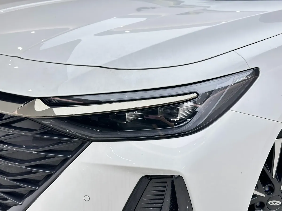 2025 Chery Arrizo 8 2.0T 254HP L4 7DCT,autocango,china used car exporter,china ev exporter,chinese used car exporter,chinese used ev exporter