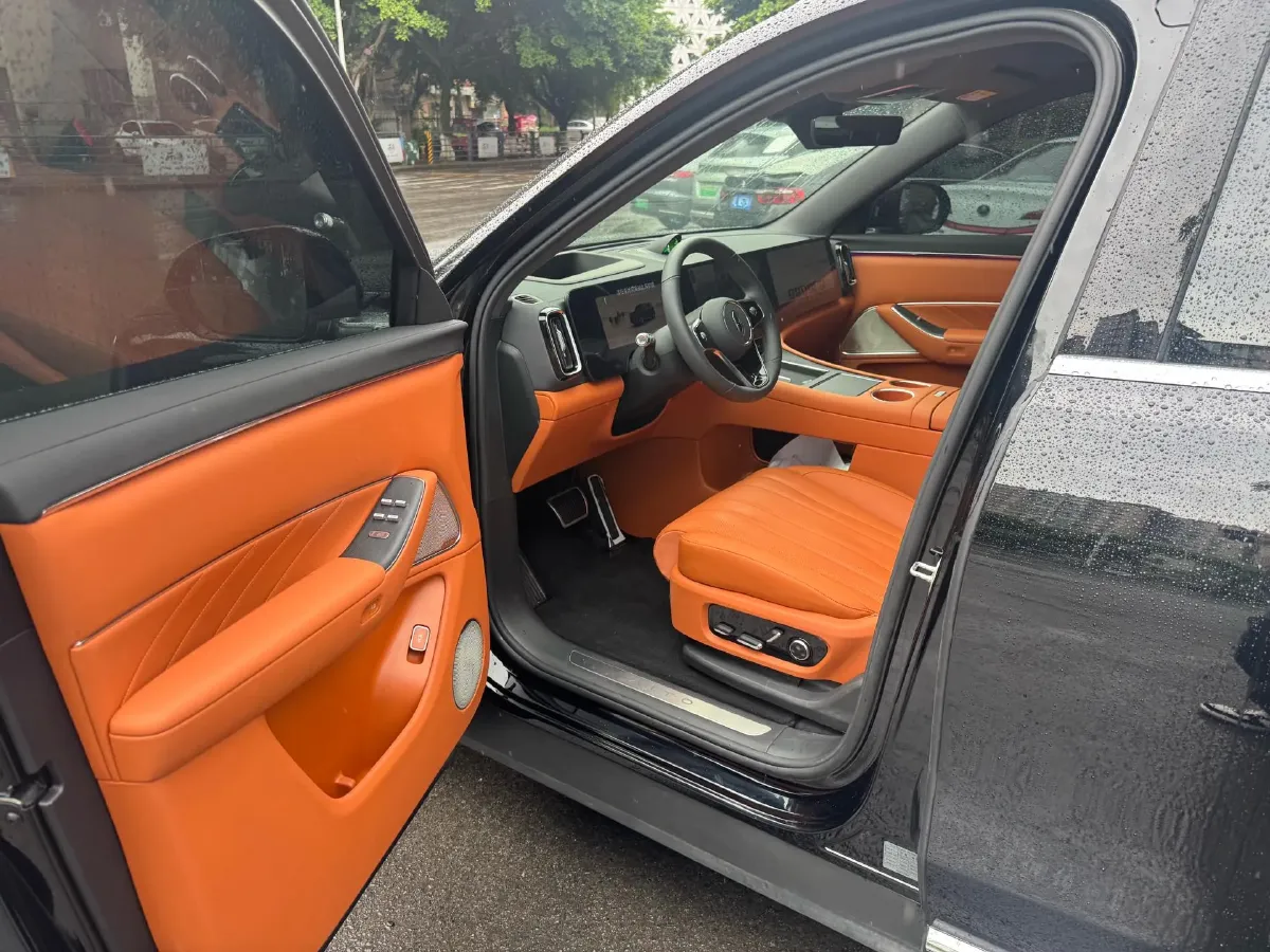 2025 HIMA AITO M8 REEV 160HP REEV 37KWH,autocango,china used car exporter,china ev exporter,chinese used car exporter,chinese used ev exporter