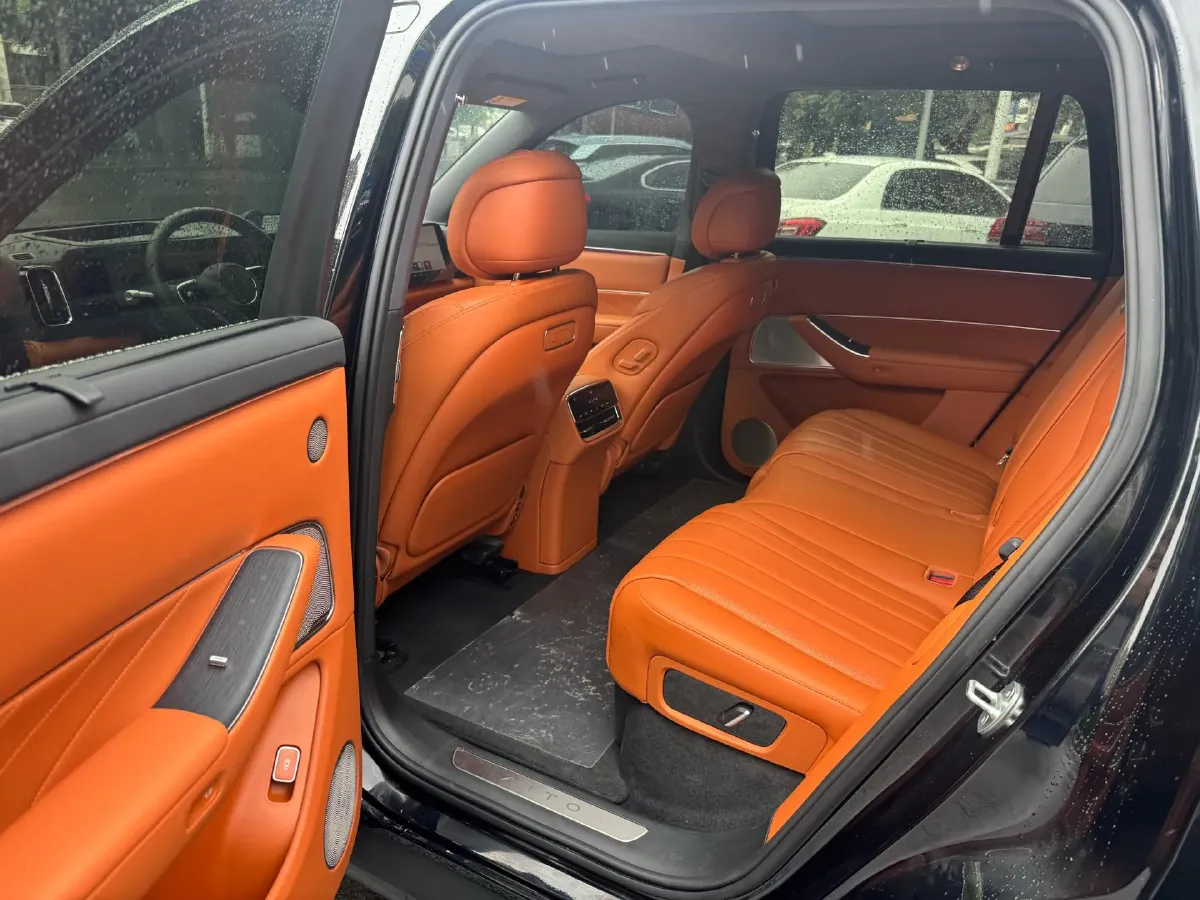 2025 HIMA AITO M8 REEV 160HP REEV 37KWH,autocango,china used car exporter,china ev exporter,chinese used car exporter,chinese used ev exporter