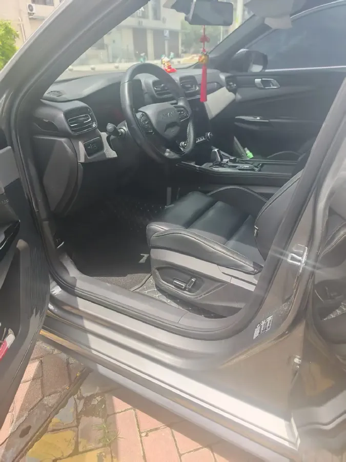 2022 LYNK&CO 03 1.5T 180HP L3 7DCT,autocango,china used car exporter,china ev exporter,chinese used car exporter,chinese used ev exporter