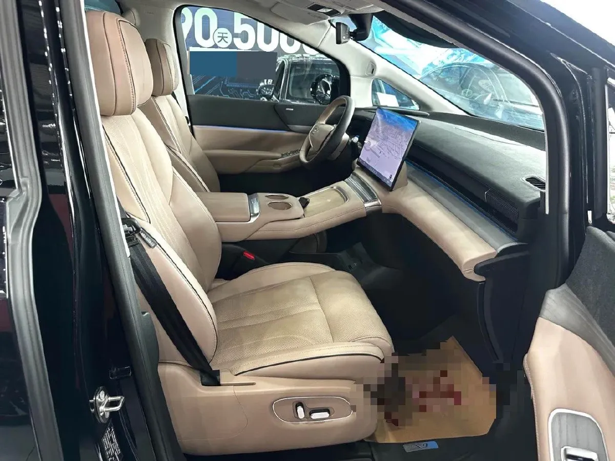 2024 Xpeng X9 BEV 84.5KWH,autocango,china used car exporter,china ev exporter,chinese used car exporter,chinese used ev exporter