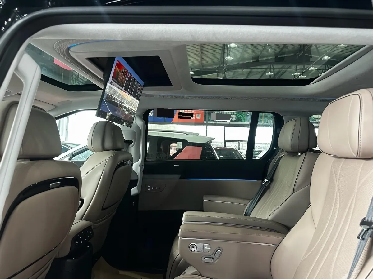 2024 Xpeng X9 BEV 84.5KWH,autocango,china used car exporter,china ev exporter,chinese used car exporter,chinese used ev exporter