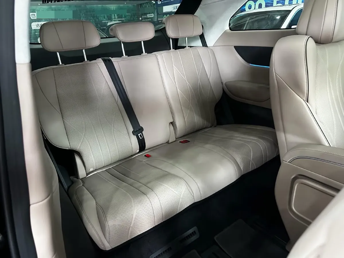 2024 Xpeng X9 BEV 84.5KWH,autocango,china used car exporter,china ev exporter,chinese used car exporter,chinese used ev exporter