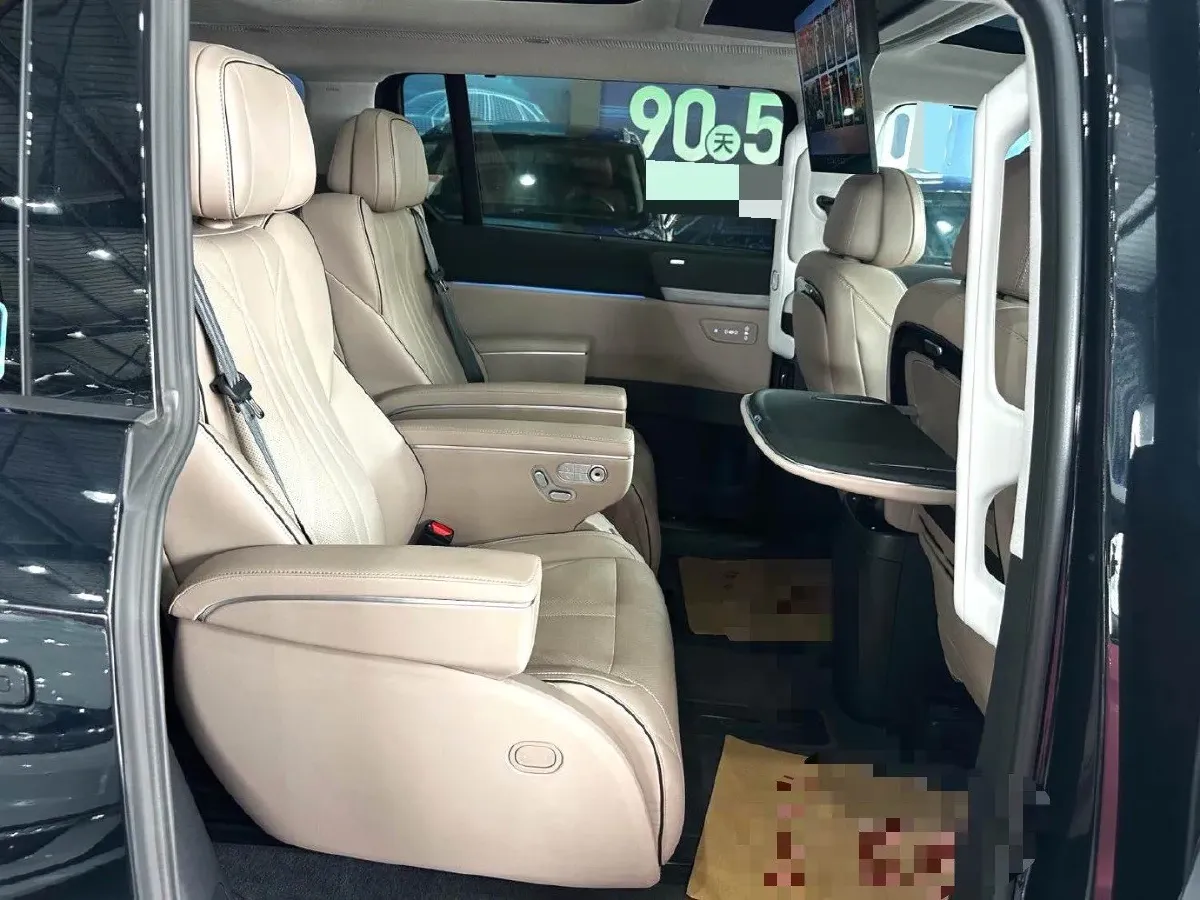 2024 Xpeng X9 BEV 84.5KWH,autocango,china used car exporter,china ev exporter,chinese used car exporter,chinese used ev exporter