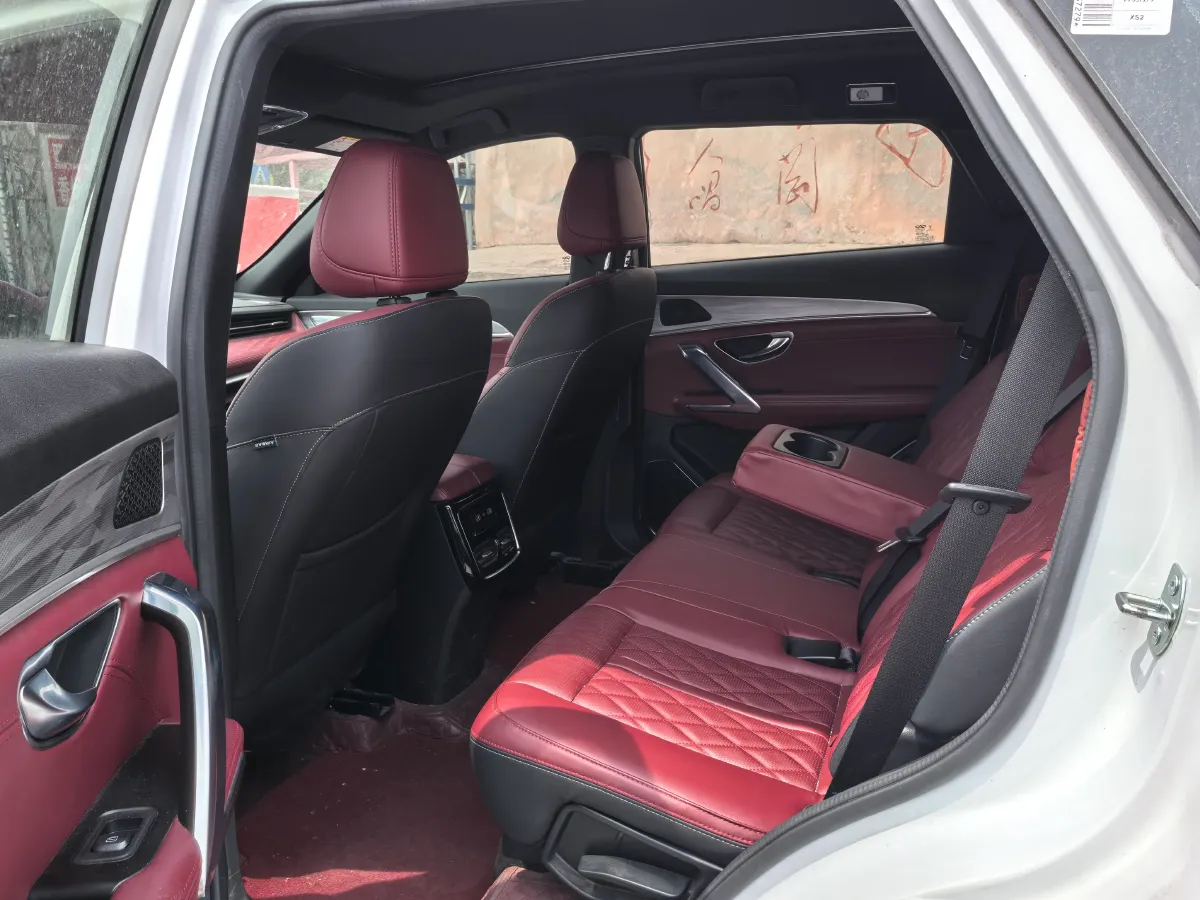 2023 ChangAn Oshan X7 Plus 1.5T 188HP L4 7DCT,autocango,china used car exporter,china ev exporter,chinese used car exporter,chinese used ev exporter