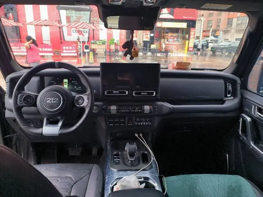 2024 212 212 T01 2.0T 252HP L4 8AT,autocango,china used car exporter,china ev exporter,chinese used car exporter,chinese used ev exporter