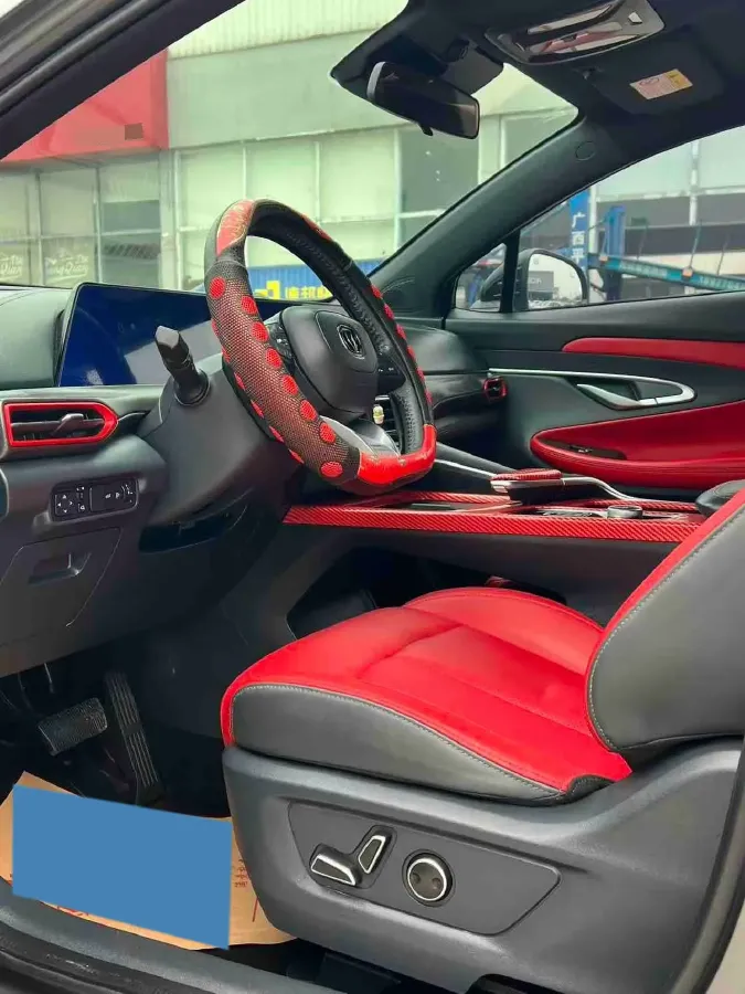 2020 ChangAn UNI-T 1.5T 180HP L4 7DCT,autocango,china used car exporter,china ev exporter,chinese used car exporter,chinese used ev exporter