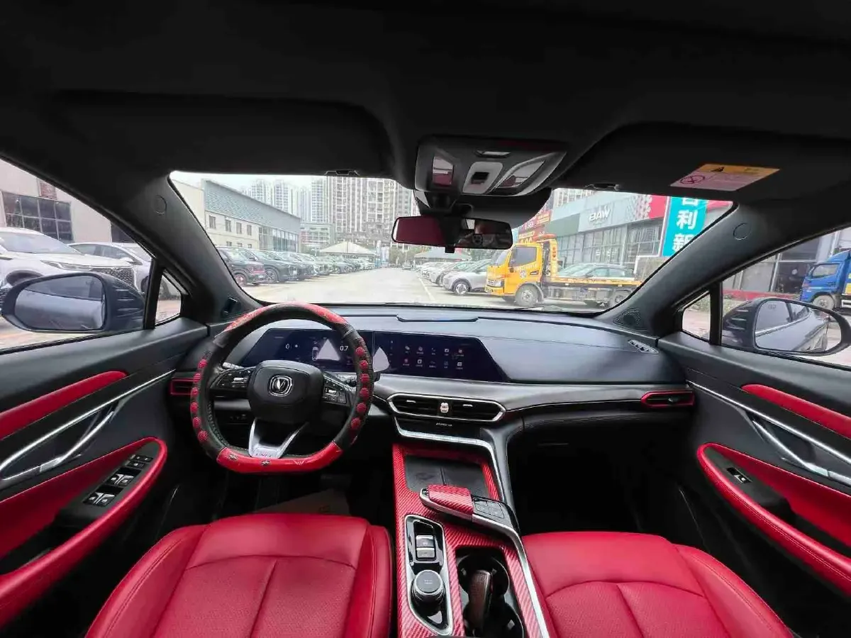 2020 ChangAn UNI-T 1.5T 180HP L4 7DCT,autocango,china used car exporter,china ev exporter,chinese used car exporter,chinese used ev exporter