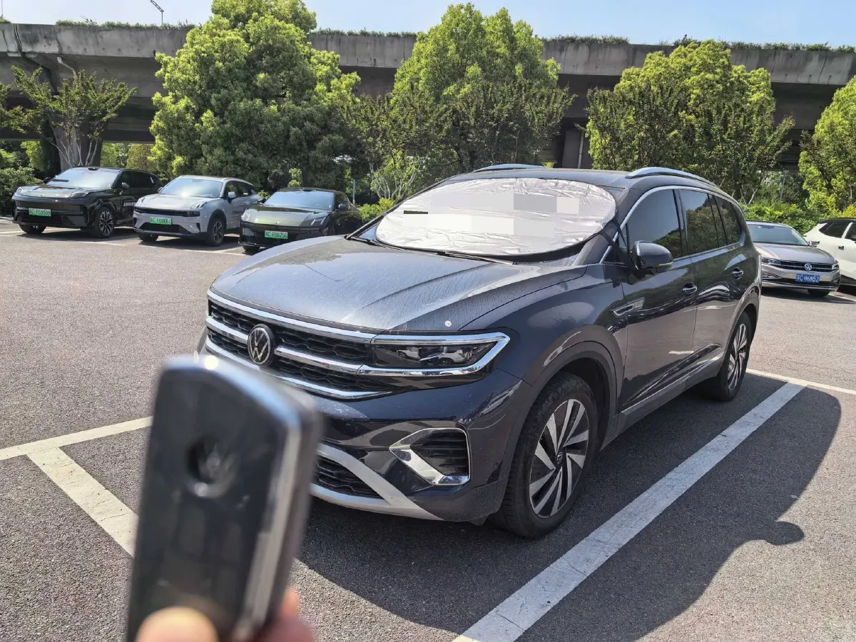 2022 Volkswagen Talagon 2.0T 220HP L4 7DCT,autocango,china used car exporter,china ev exporter,chinese used car exporter,chinese used ev exporter