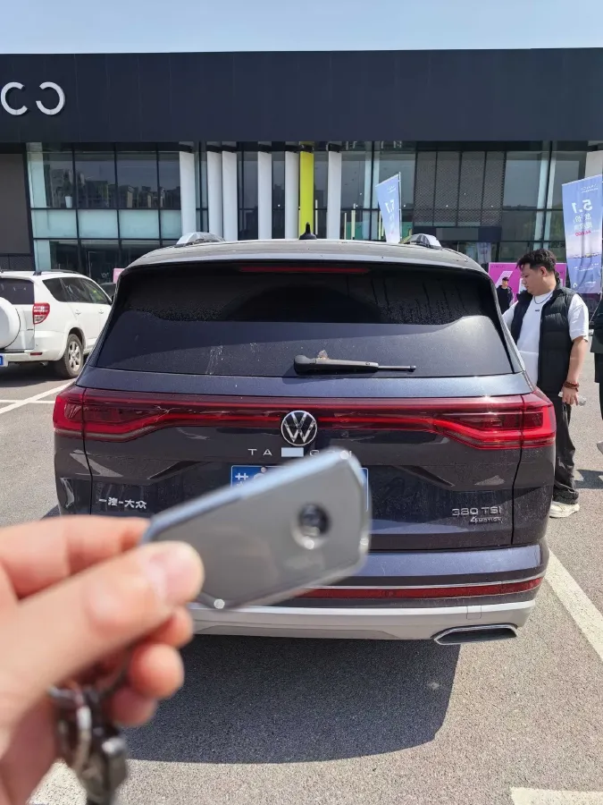 2022 Volkswagen Talagon 2.0T 220HP L4 7DCT,autocango,china used car exporter,china ev exporter,chinese used car exporter,chinese used ev exporter