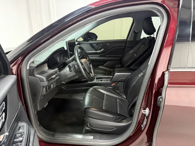 2022 Lincoln Corsair 2.0T 245HP L4 8AT,autocango,china used car exporter,china ev exporter,chinese used car exporter,chinese used ev exporter