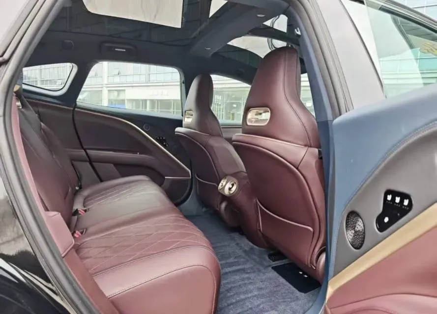 2025 Avatr 11 1.5T 156HP L4 REEV,autocango,china used car exporter,china ev exporter,chinese used car exporter,chinese used ev exporter