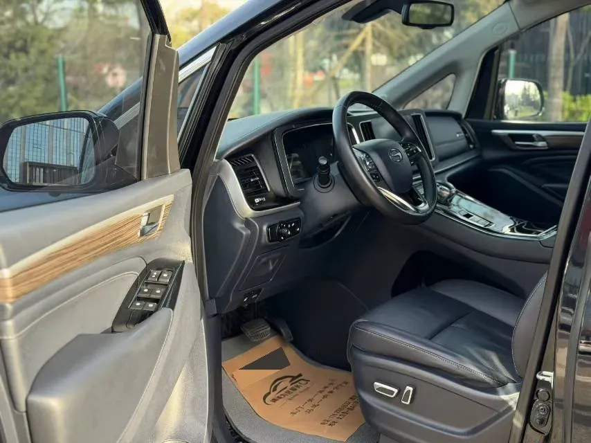 2021 GAC Trumpchi M8 2.0T 252HP L4 8AT,autocango,china used car exporter,china ev exporter,chinese used car exporter,chinese used ev exporter