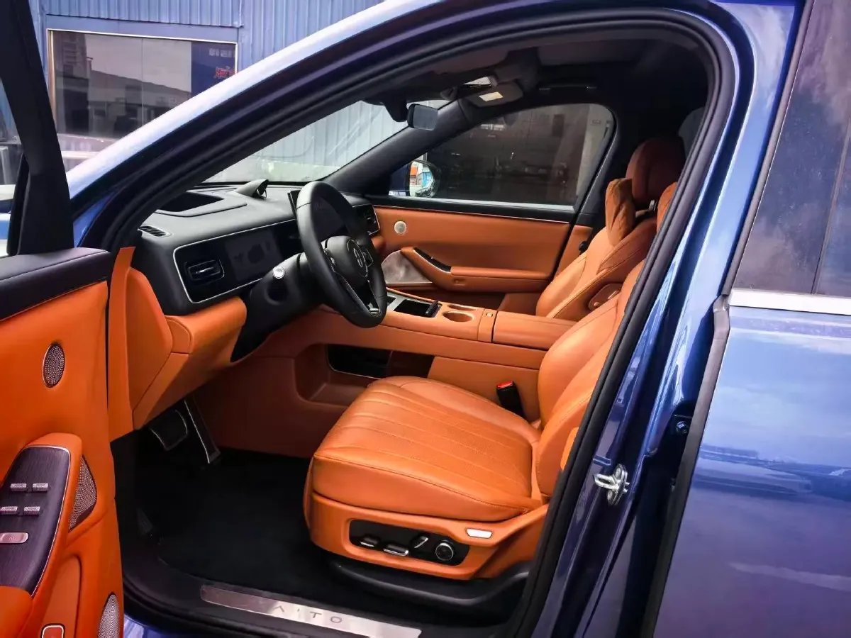 2026 AITO AITO M7 REEV 160HP REEV,autocango,china used car exporter,china ev exporter,chinese used car exporter,chinese used ev exporter