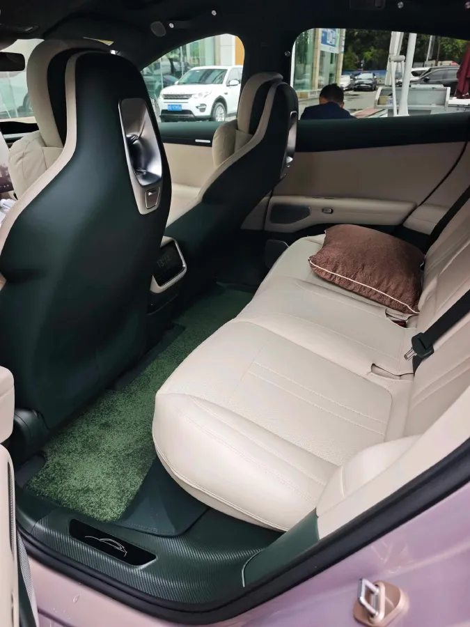 2025 MI YU7 BEV 101.7KWH,autocango,china used car exporter,china ev exporter,chinese used car exporter,chinese used ev exporter