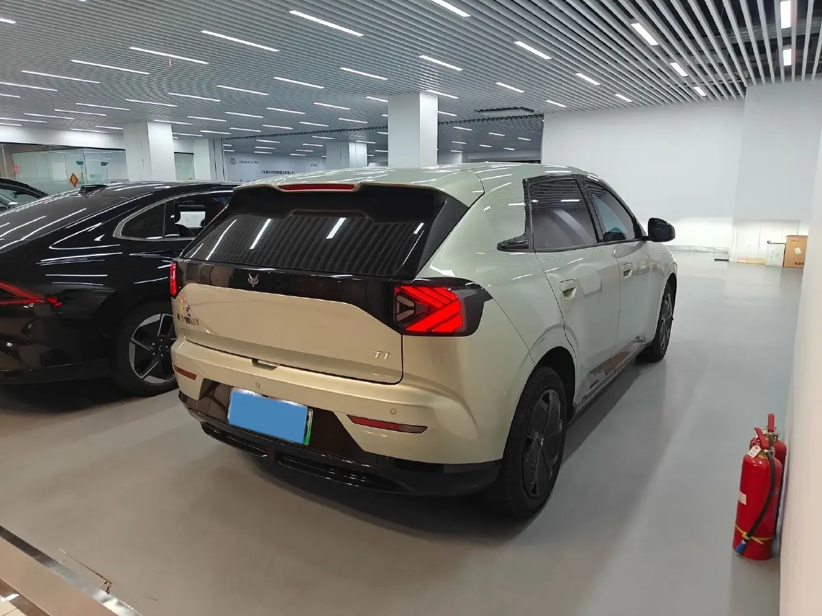 2025 WuLing HongGuang New Energy REEV 99HP REEV,autocango,china used car exporter,china ev exporter,chinese used car exporter,chinese used ev exporter