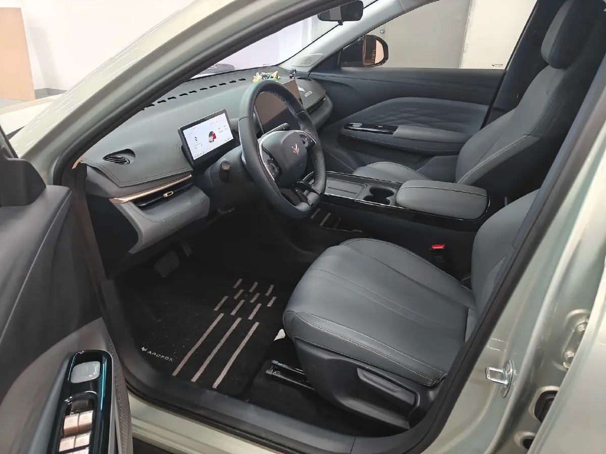 2025 WuLing HongGuang New Energy REEV 99HP REEV,autocango,china used car exporter,china ev exporter,chinese used car exporter,chinese used ev exporter