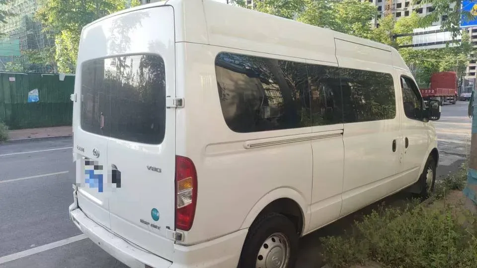 2021 MAXUS XinTu V80 2.0T 139HP L4 6MT,autocango,china used car exporter,china ev exporter,chinese used car exporter,chinese used ev exporter