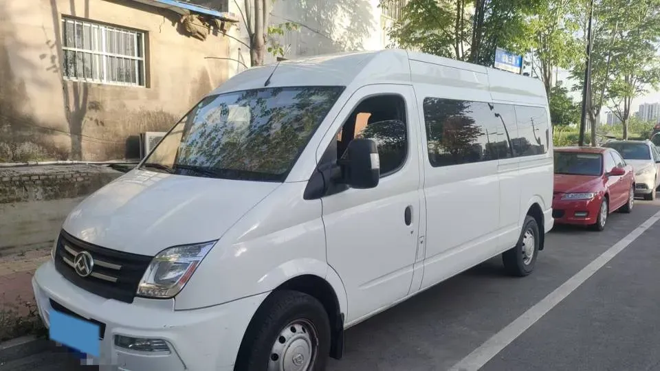 2021 MAXUS XinTu V80 2.0T 139HP L4 6MT,autocango,china used car exporter,china ev exporter,chinese used car exporter,chinese used ev exporter
