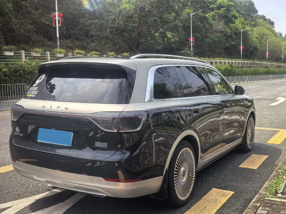 2024 AITO AITO M9 1.5T 152HP L4 REEV 42KWH,autocango,china used car exporter,china ev exporter,chinese used car exporter,chinese used ev exporter