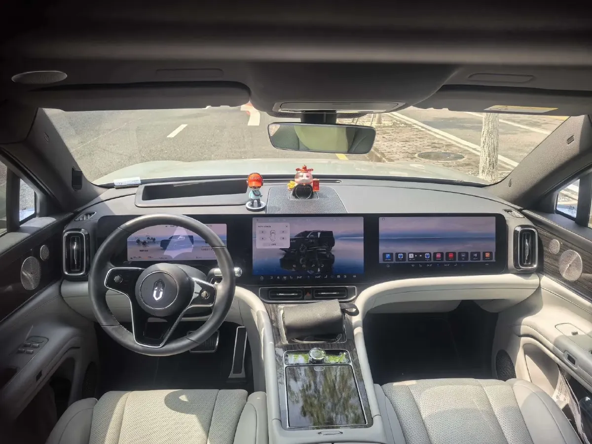 2024 AITO AITO M9 1.5T 152HP L4 REEV 42KWH,autocango,china used car exporter,china ev exporter,chinese used car exporter,chinese used ev exporter