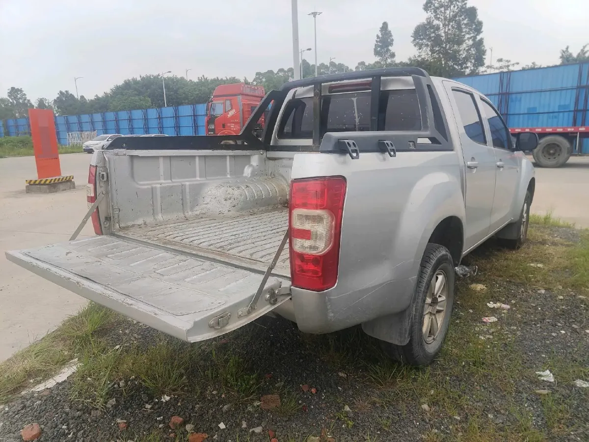 2020 Isuzu RE-MAX Jim 2.8T 120HP L4 5MT,autocango,china used car exporter,china ev exporter,chinese used car exporter,chinese used ev exporter