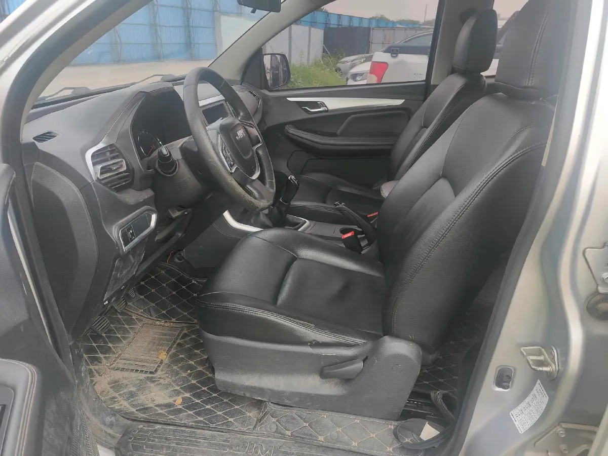 2020 Isuzu RE-MAX Jim 2.8T 120HP L4 5MT,autocango,china used car exporter,china ev exporter,chinese used car exporter,chinese used ev exporter