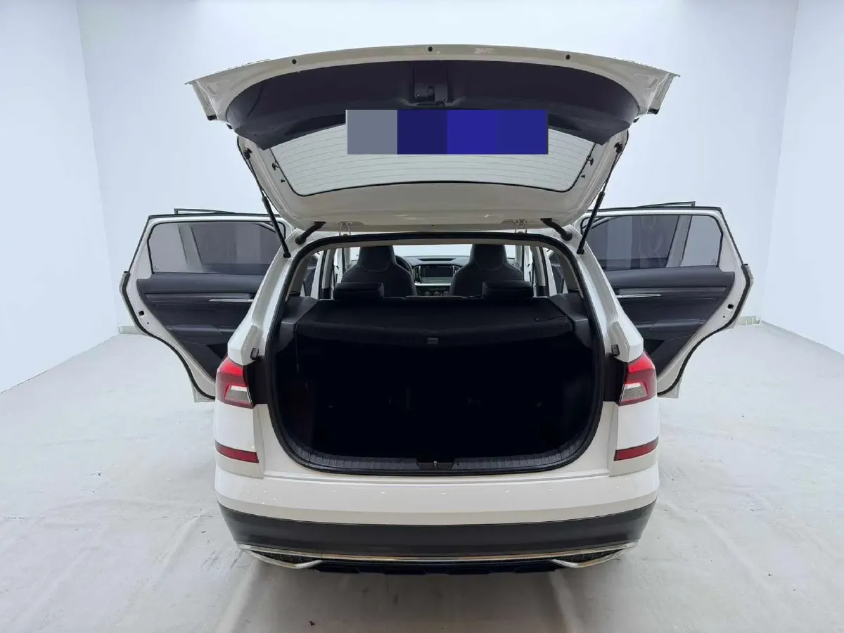 2022 Skoda Kamiq 1.5L 112HP L4 6AT,autocango,china used car exporter,china ev exporter,chinese used car exporter,chinese used ev exporter